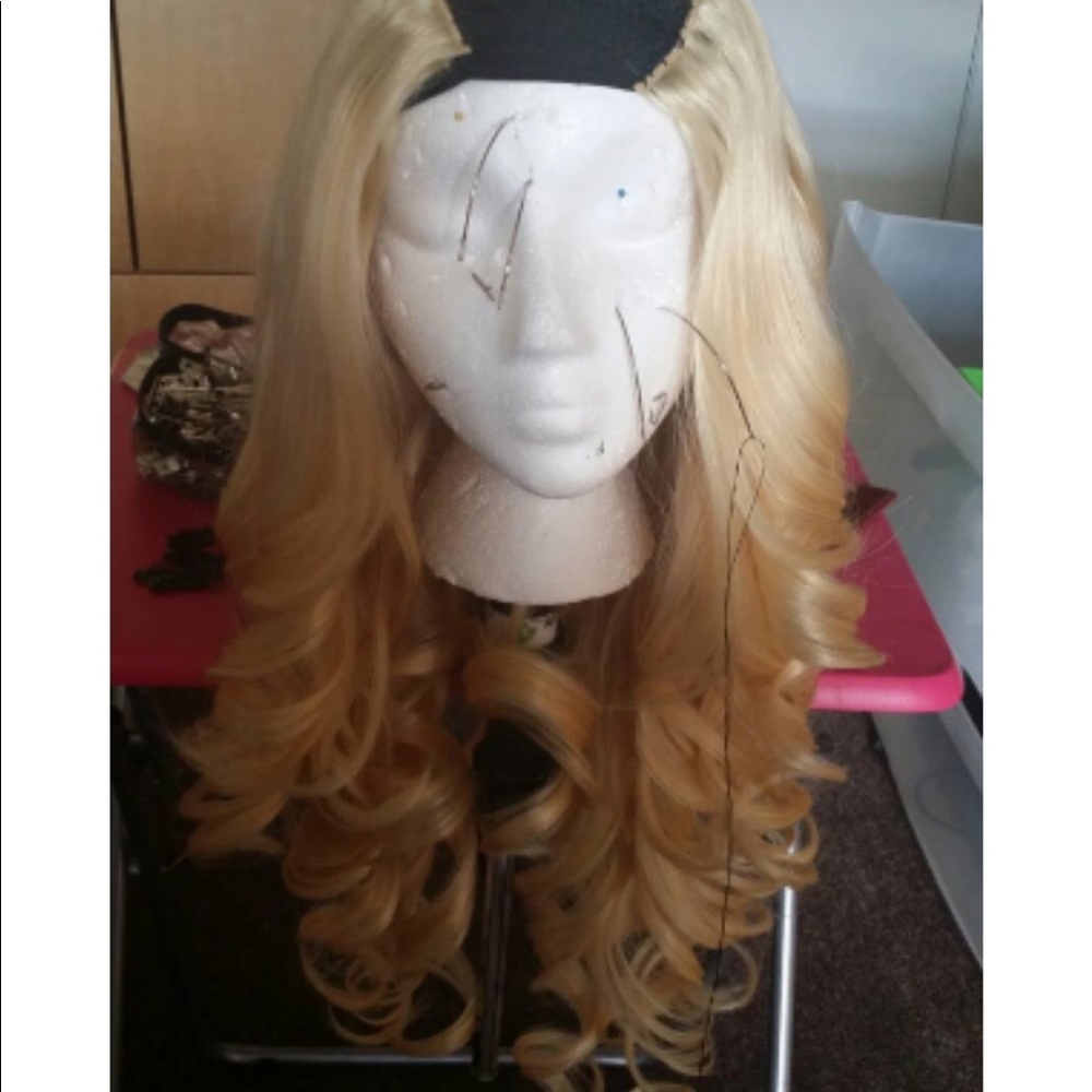 Blonde UPart Wig Unit